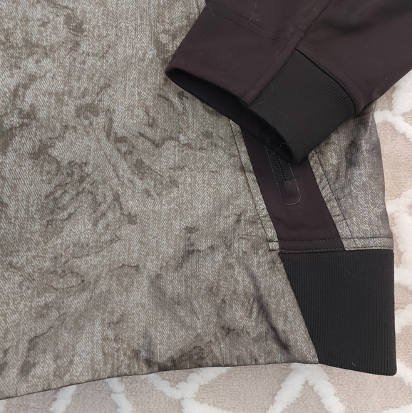 Lululemon Specular jacket, EUC, size XXL - Picture 4 of 7